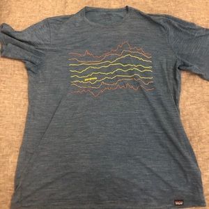 Patagonia Size large merino Tshirt